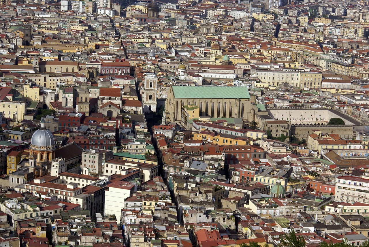 spaccanapoli napoli centro storico