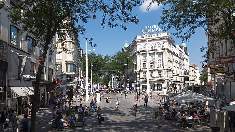 vienna mariahilfer shopping 1